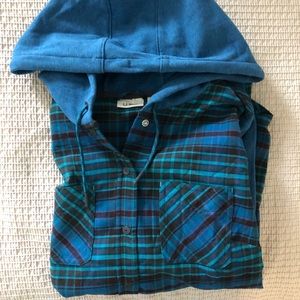 LL Bean snap button hooded long sleeve